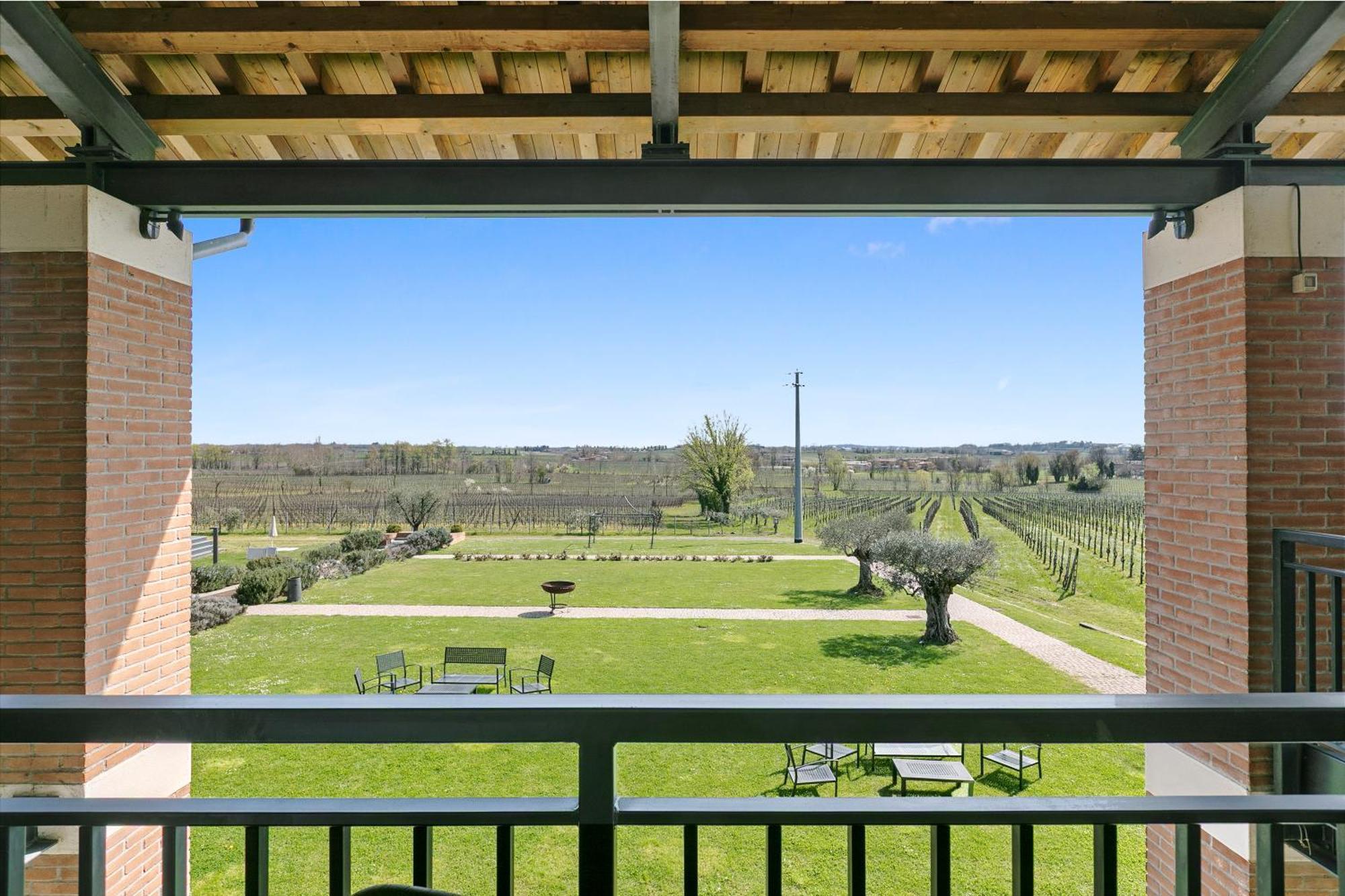 Almavite Wine Resort With Pool Desenzano del Garda Exterior foto