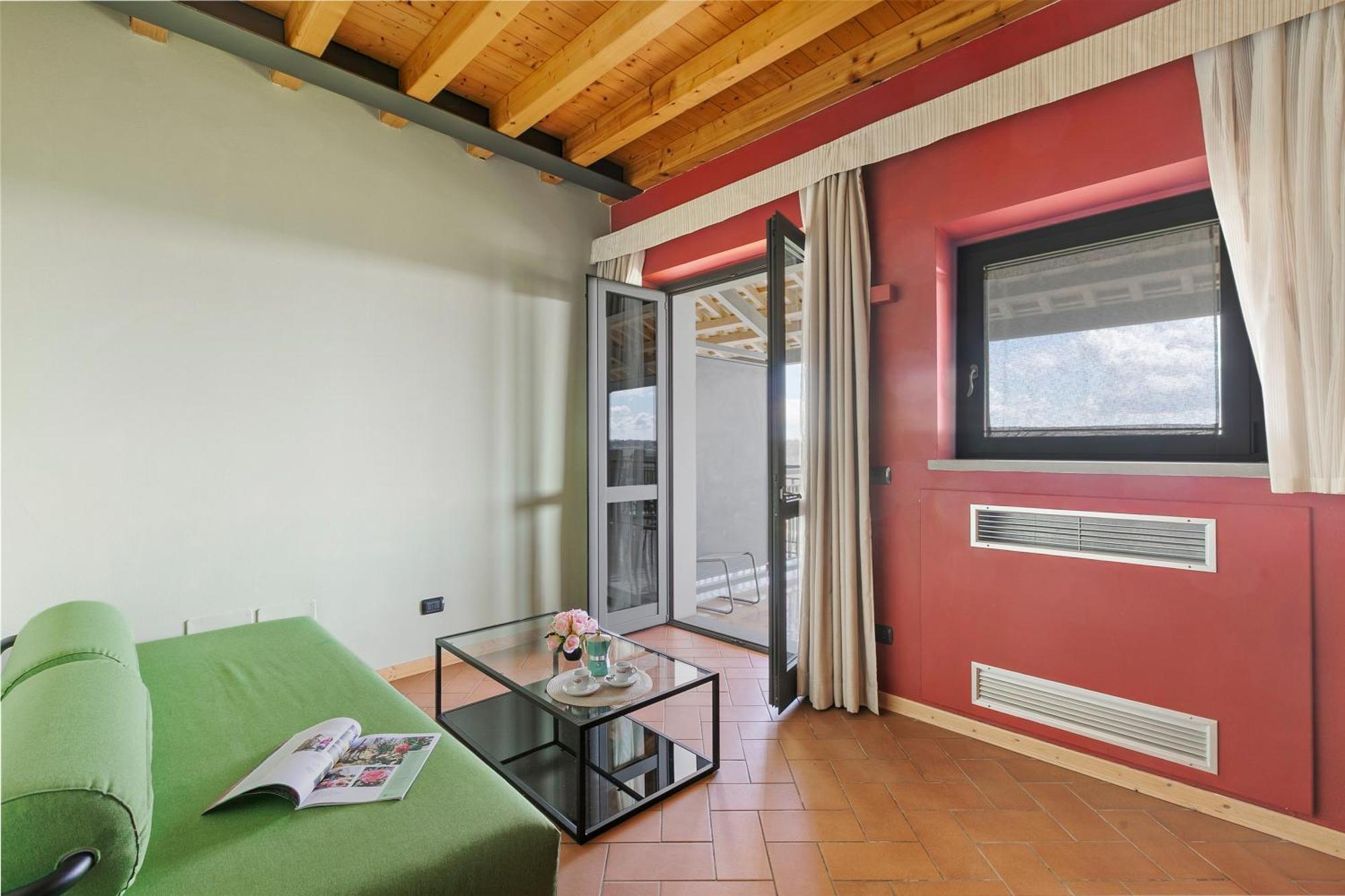 Almavite Wine Resort With Pool Desenzano del Garda Exterior foto